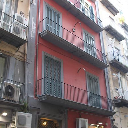 B&B Chiaia 32 Napoli Esterno foto
