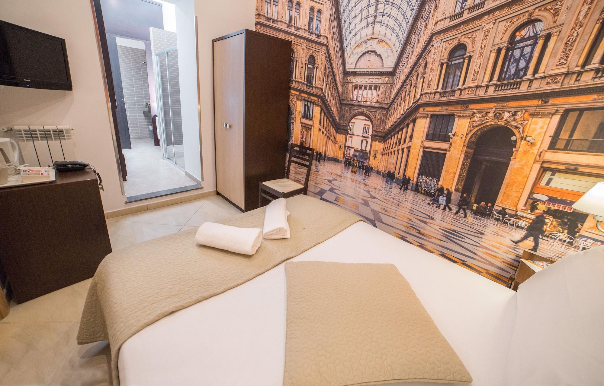 B&B Chiaia 32 Napoli Esterno foto