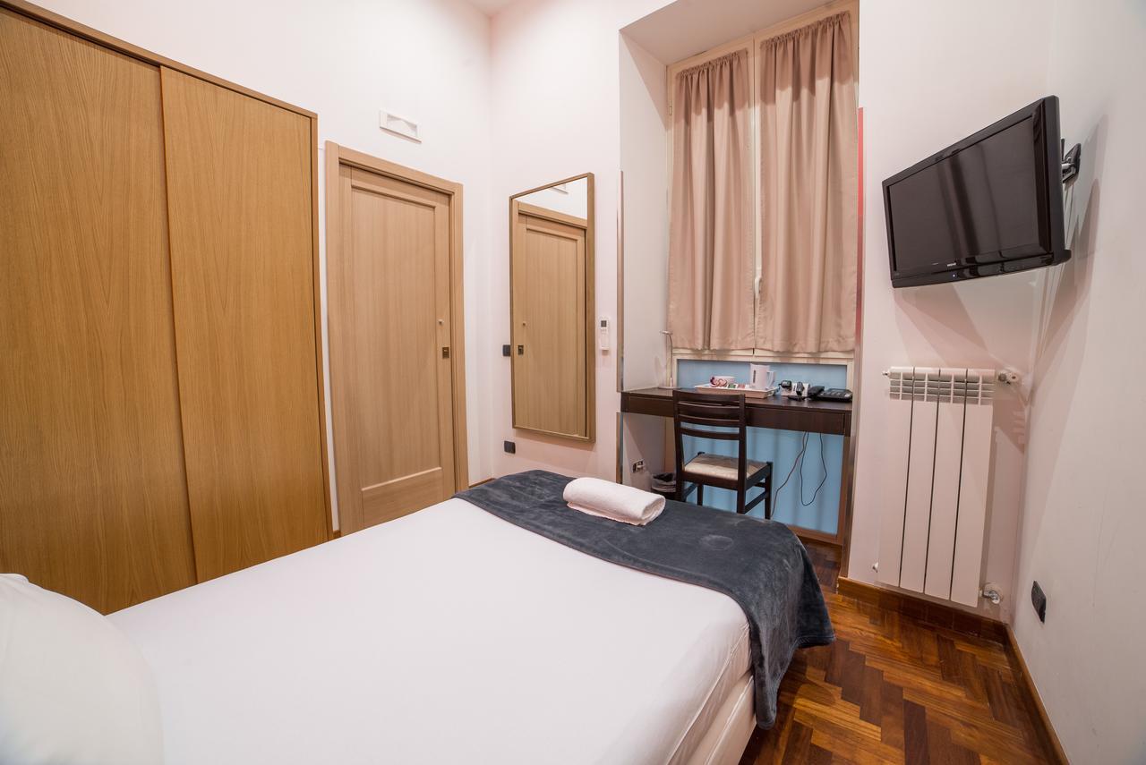 B&B Chiaia 32 Napoli Esterno foto