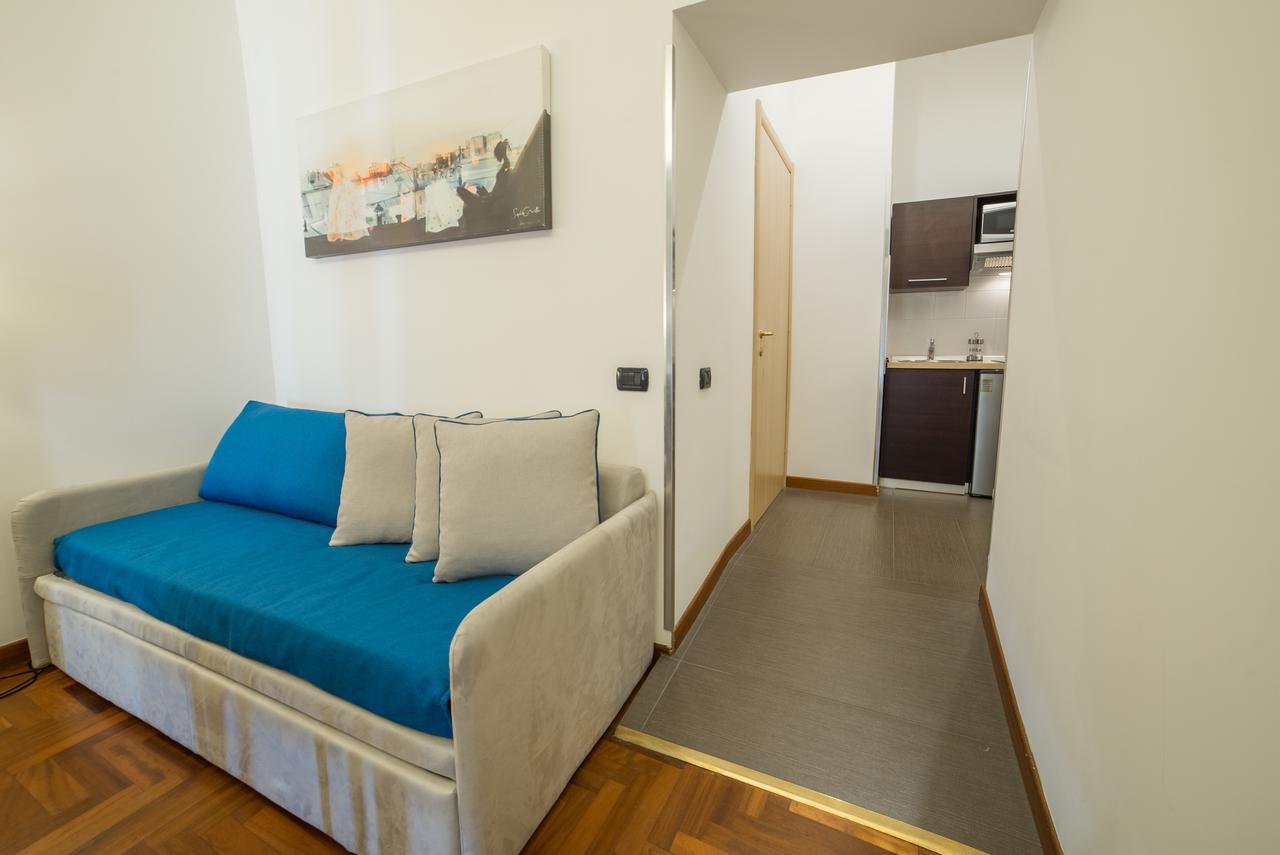 B&B Chiaia 32 Napoli Esterno foto
