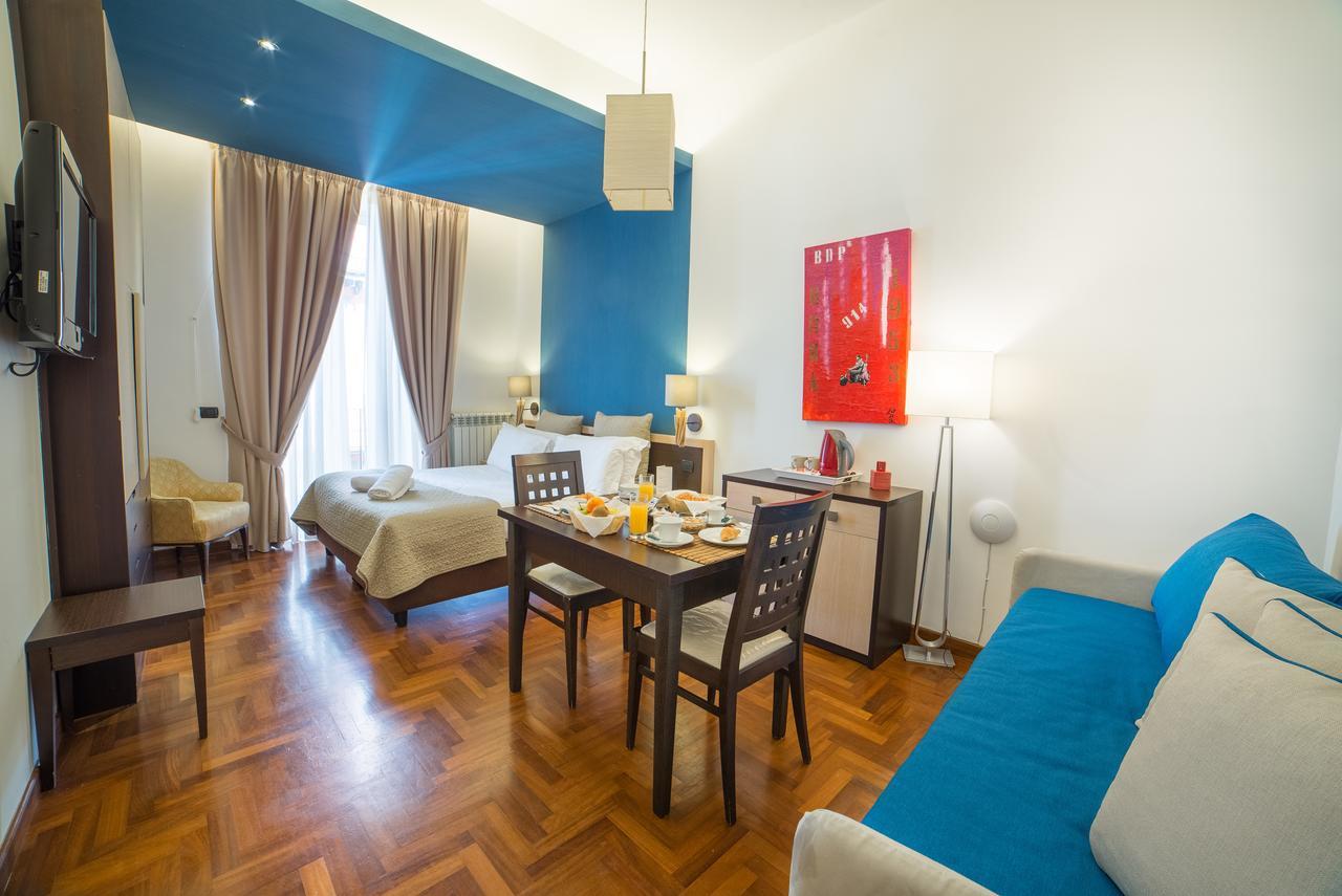 B&B Chiaia 32 Napoli Esterno foto