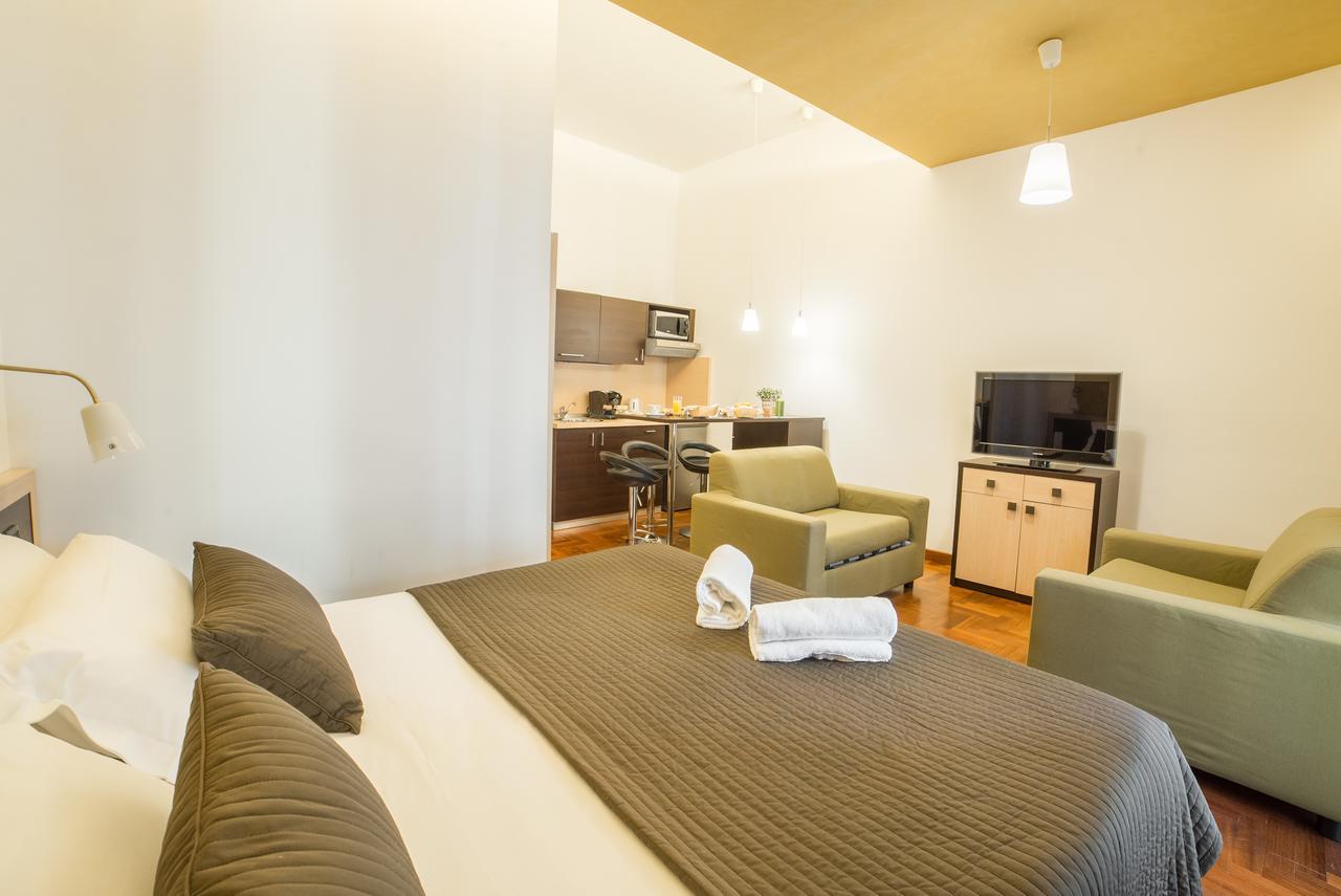 B&B Chiaia 32 Napoli Esterno foto