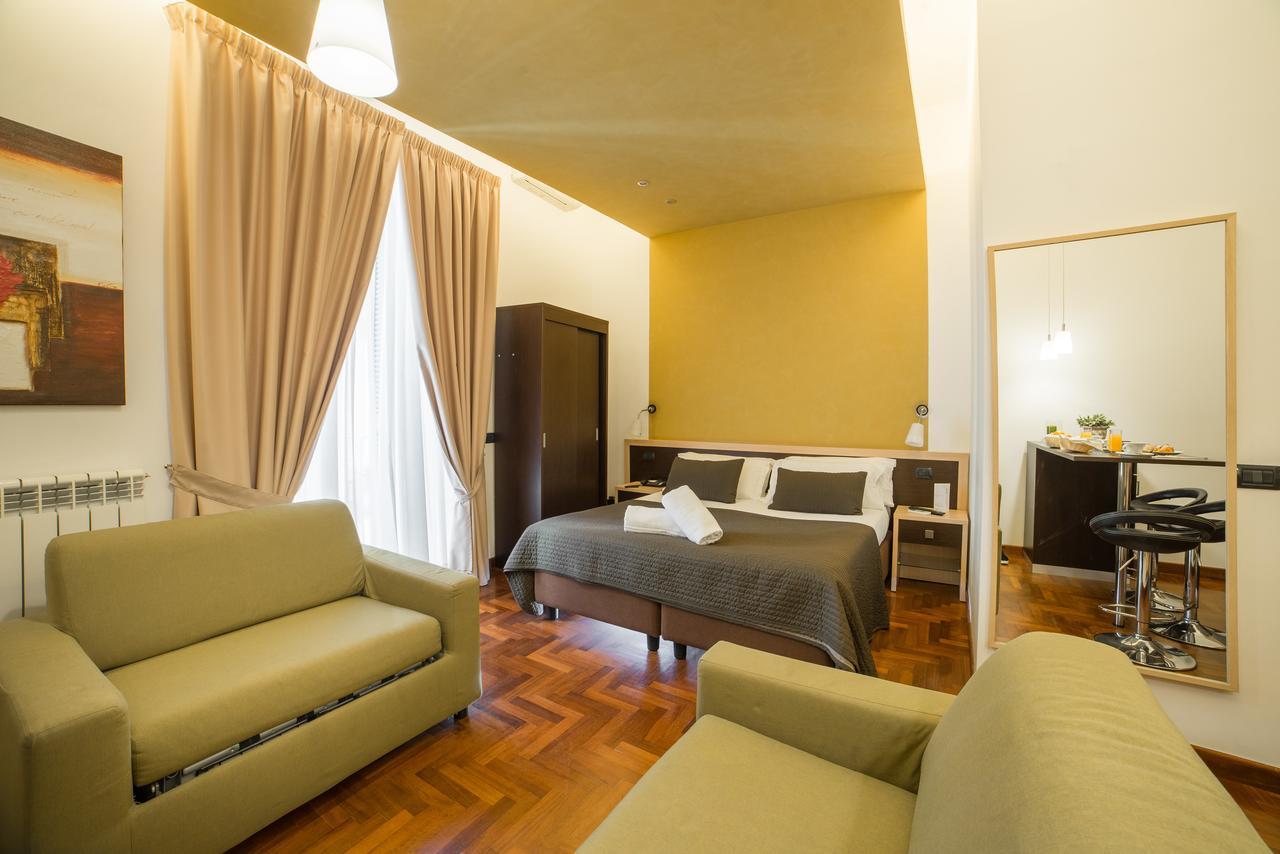 B&B Chiaia 32 Napoli Esterno foto